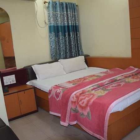 Starline Hotel Agartala Exterior foto